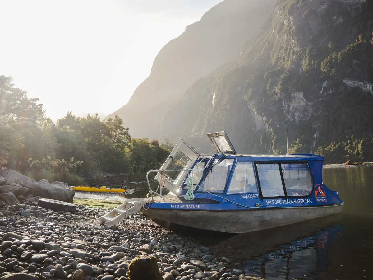 Milford Track Water Taxi, Milford Sound